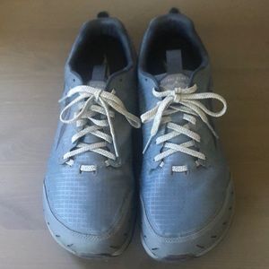 Altra Lone Peaks 6, light blue, women’s 11.5
